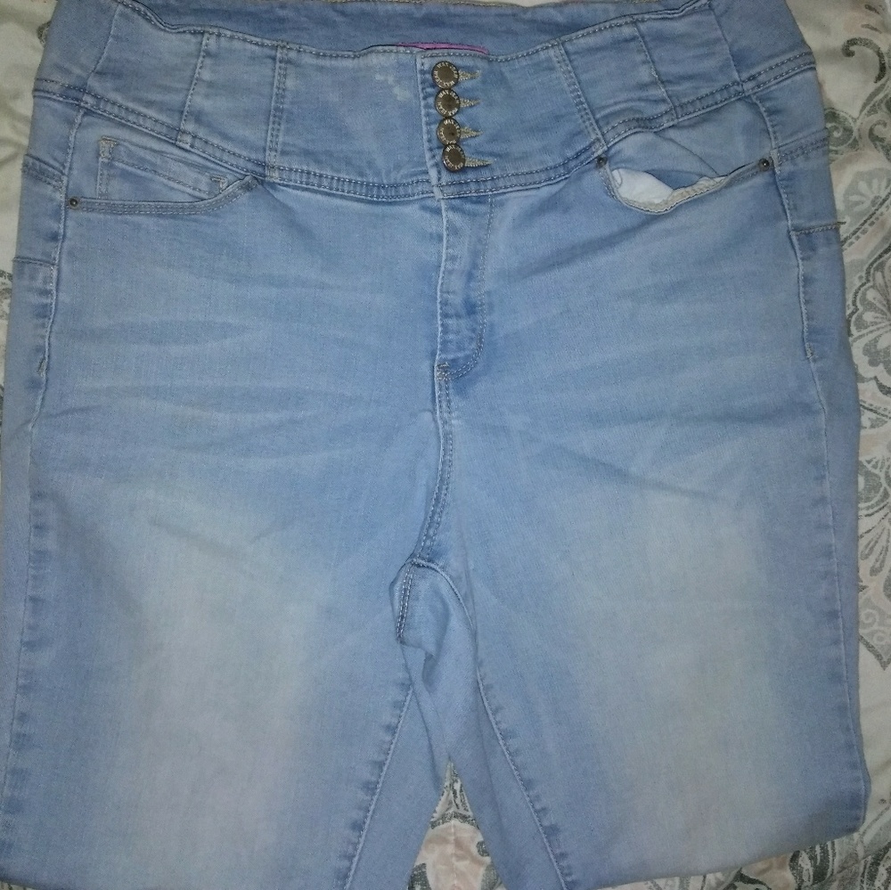 Light blue high-waisted jeggings